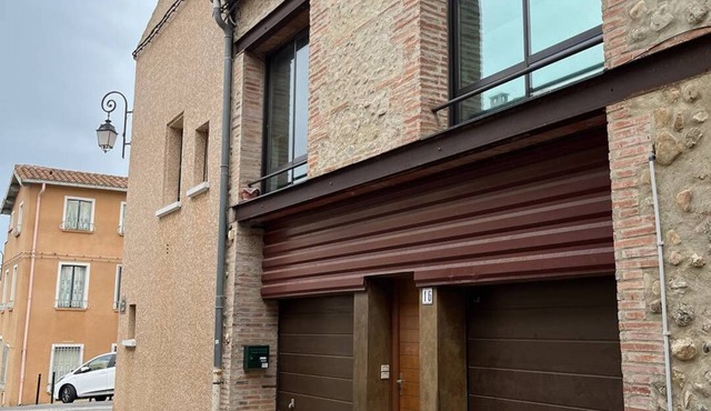 Charming T2 with mezzanine in the heart of the Village clim 2CARLLA16