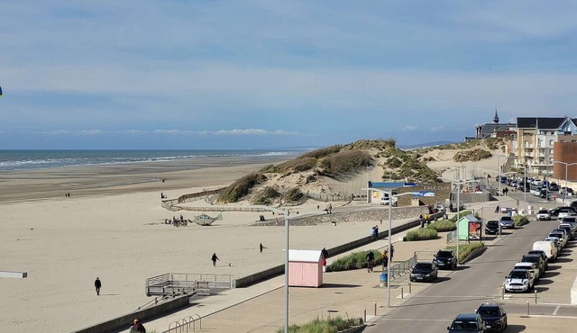 Charming T2 in Berck-sur-Mer with sea view balcony