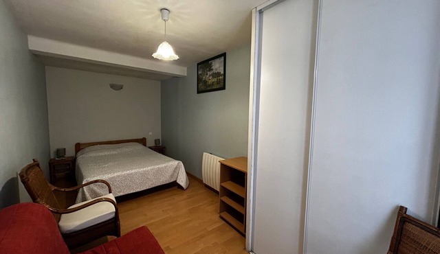 Charming T2 with WIFI and parking in central La Roche-Posay