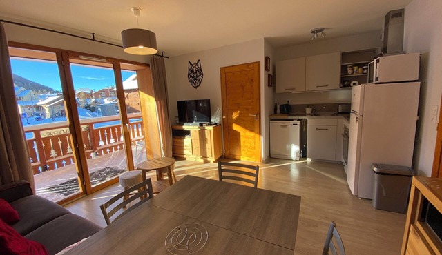 Charming T3 in a residence close to the slopes and shops South-facing balcony