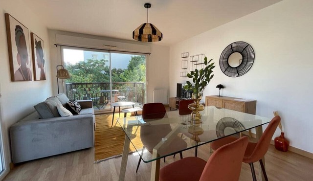 Charming T3 with balcony and garden