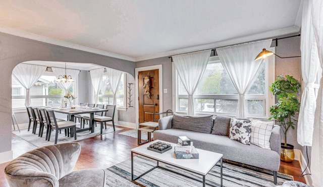 Charming Tacoma Vacation Rental: 2 Mi to Downtown!