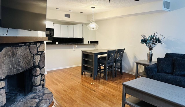 Charming Tennessee Townhome! 2 Bedroom in North JC - Townhome with patio