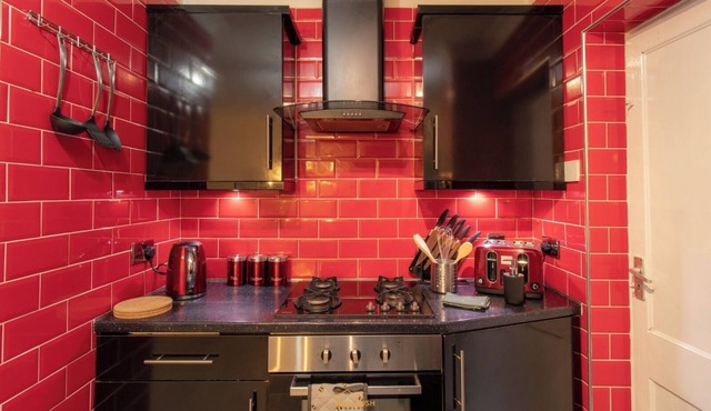 Charming Three Bedroom House in Birmingham