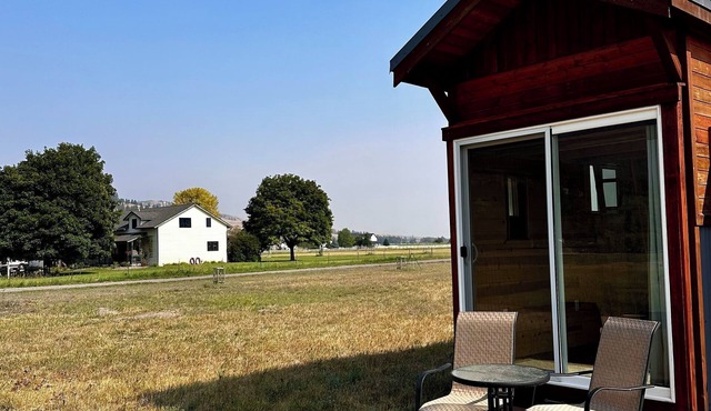 Charming Tiny Home in Frenchtown, easy commute to Missoula