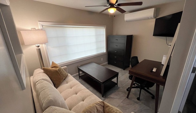 Charming Tiny House minutes from Syracuse!