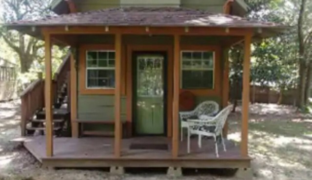Charming Tiny House in the Country
