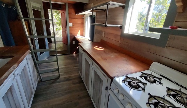 Charming tinyhome near the wild and scenic Yuba river!