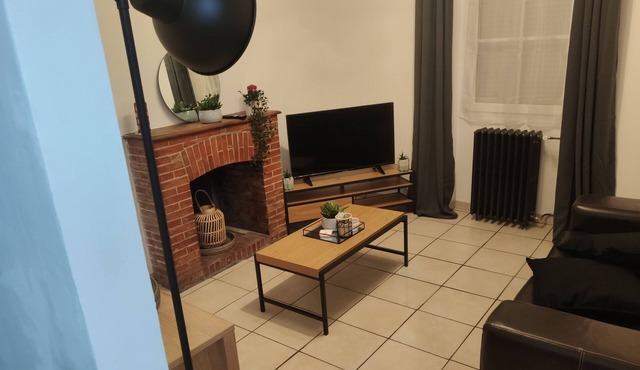 Charming town house, completely renovated and furnished.