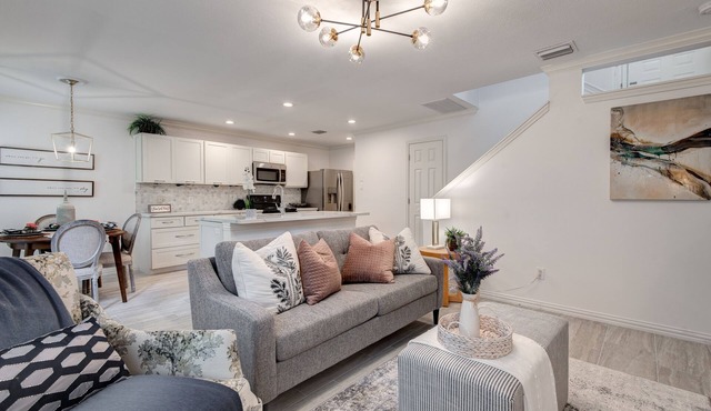 Charming Townhome, 3 beds, 2.1 baths, 2 car garage