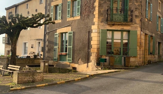 Charming traditional house 50 m from town center.