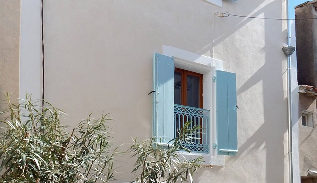 Charming traditional town house in the heart of Marseillan
