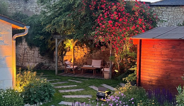 Charming troglodyte experience & art of living