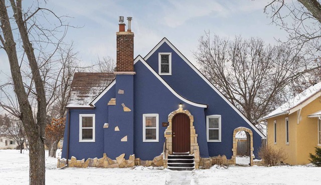 Charming Tudor in the heart of Brainerd