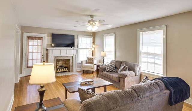 Charming Tullahoma Stay w/Great Walkable Location