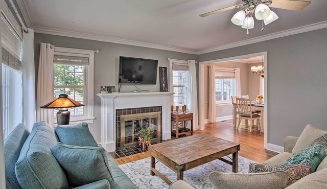 Charming Tulsa Bungalow w/Furnished Deck!