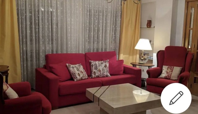Charming Two -Bedroom Apartment Near Madrid City Center