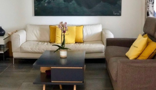 Charming typical Basque house, located between sea and mountains.