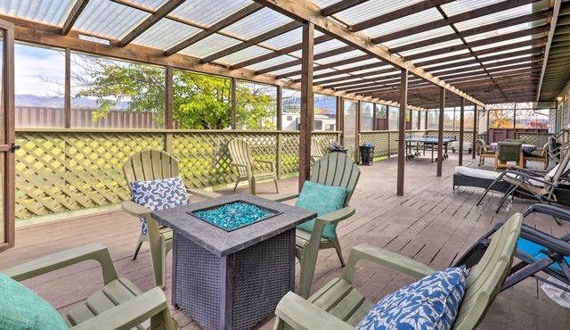 Charming Ukiah Home ~ 2 Miles to Lake Mendocino!