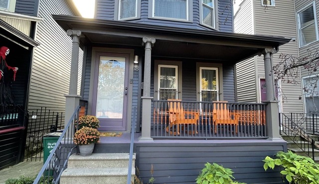 Charming Urban Oasis Conveniently located on a small historic street.