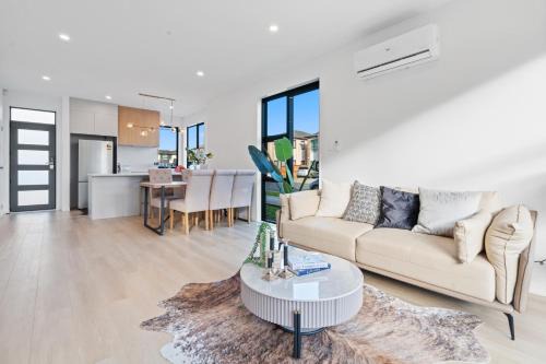 Charming Urban Townhouse Getaway