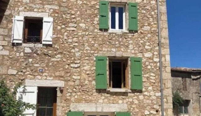 Charming village house for 6 people