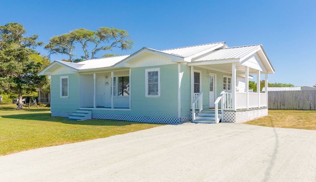 Charming Vacation Rental on Harker's Island