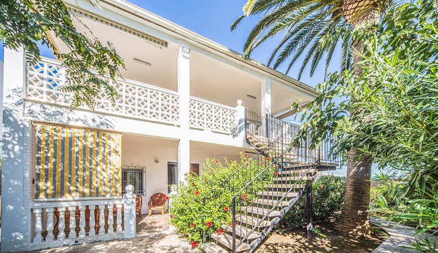 Charming vacation apartment not far from the coast in Borriana.