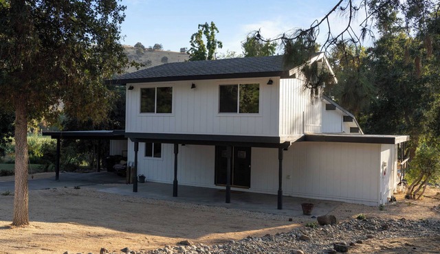 Charming vacation rental steps away from River Island Golf Course