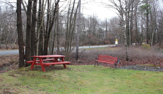 Charming Vacay Home Minutes from Camelback Resort!