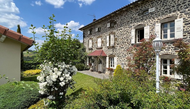Charming Velay House with Fireplace, Near St-Paulien, Ping-Pong, Terrace, Baby-Friendly