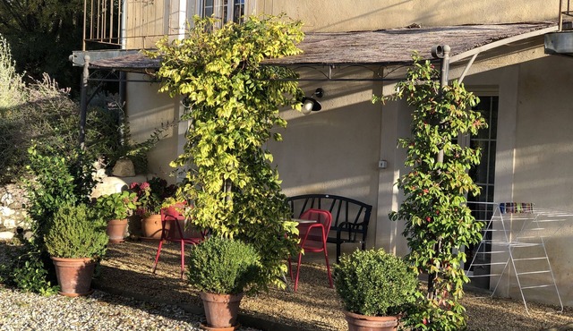 Charming, very quiet apartment overlooking the Ubrieux gorges!