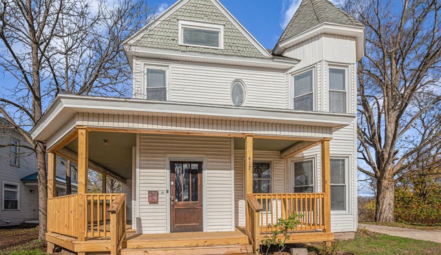 Charming Victorian Home Near Downtown & Trails