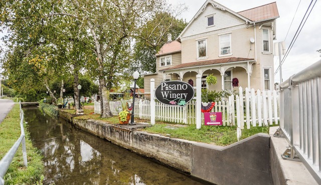 Charming Victorian Home at Pisano Winery
