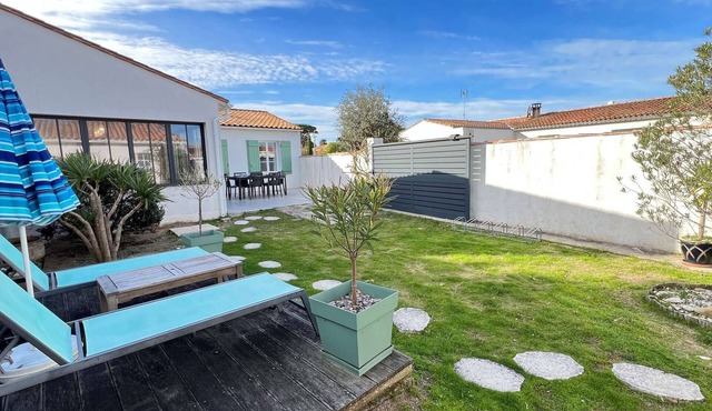 Charming villa near the Cossonnes beach