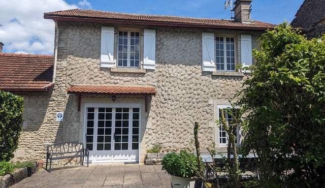 Charming Villa with Fireplace, Terrace, and Garden Near Montsaugeonnais Vineyards