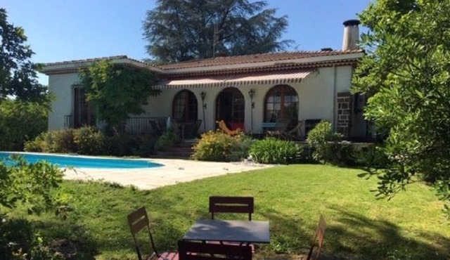 CHARMING VILLA AT THE FOOT OF THE PYRENEES
