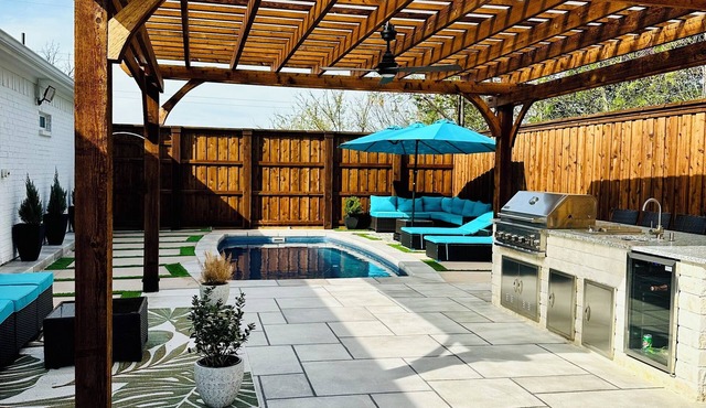 Charming villa, beautiful views, swimming pool and entertainment, enjoy !