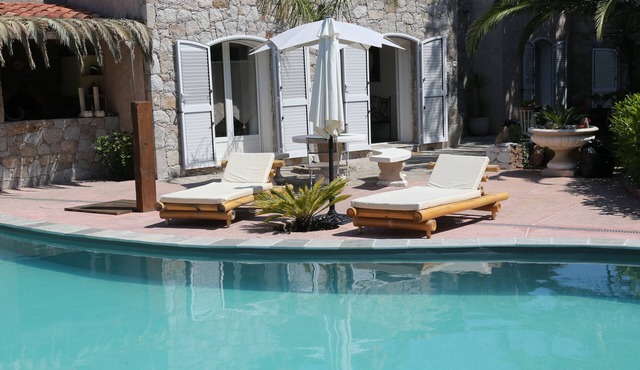 charming villa between sea and mountain