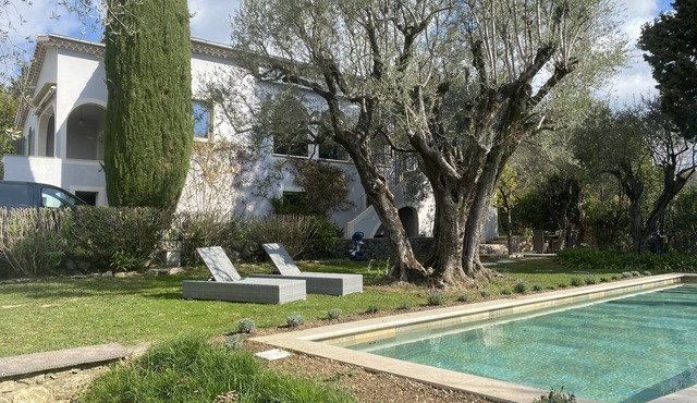 Charming villa - Cannes hinterland