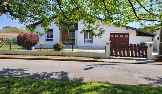 Charming villa close to Bayonne center and beaches.