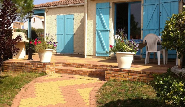 charming villa facing the breathtaking sea view