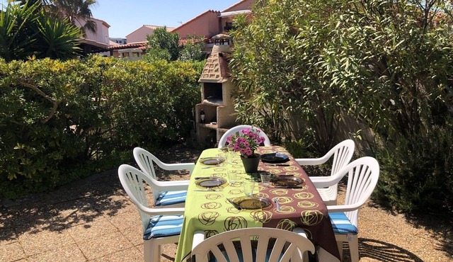 Charming Villa for 6 with Terrace, Close to Beach and Shops - Le Barcarès