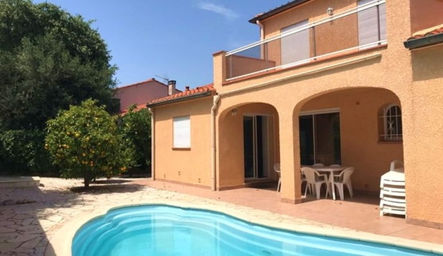 Charming Villa with Pool, AC Rooms, and Private Garden in Argelès-sur-Mer