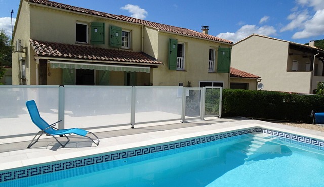 Charming villa with private swimming pool and garden