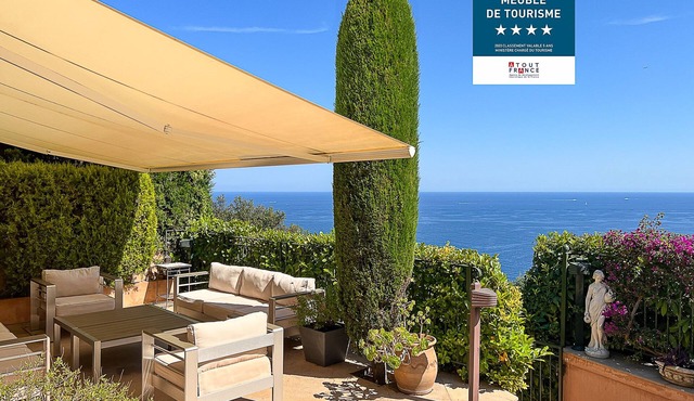 Charming villa 4* in a quiet area, panoramic terrace on the sea, large swim pool