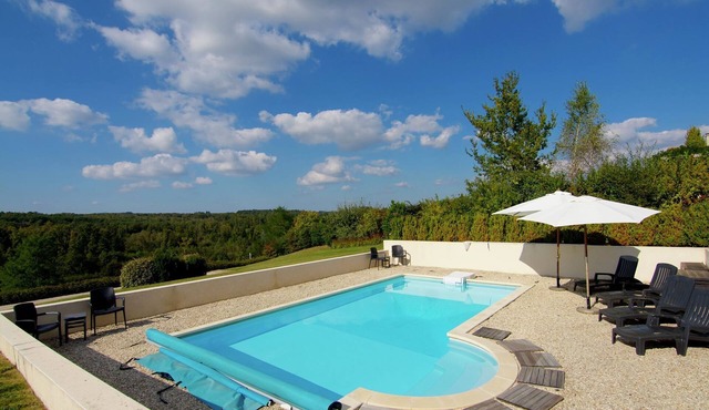 Charming villa in Rouzède with private garden