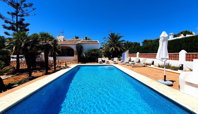 Charming villa in Jávea with private pool and WiFi