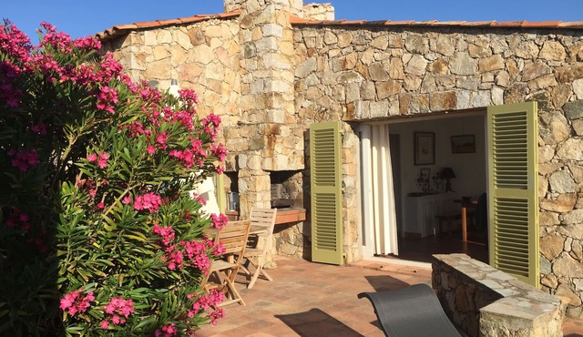 Charming villa in Marine de Davia – 50m from beach, sea view & stunning sunsets