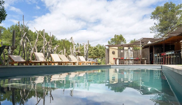 Charming villa in the heart of the Mediterranean Garrigue